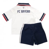Dětský fotbalový dres Bayern Munich 2026-27 Venkovní Krátký Rukáv (+ trenýrky)